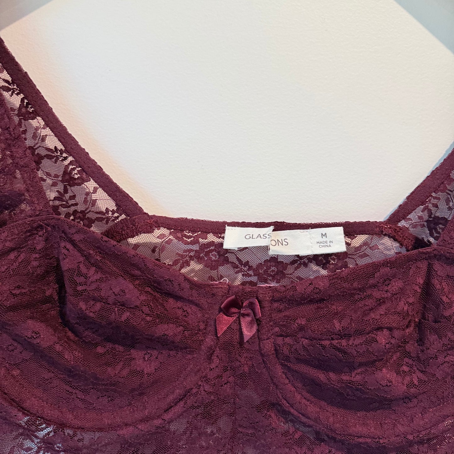 Glassons Size M Maroon Lace Long-Sleeve Lace Top