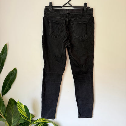 H & M Size 12 Mid-Rise Black Skinny Jeans