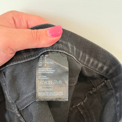 H & M Size 12 Mid-Rise Black Skinny Jeans