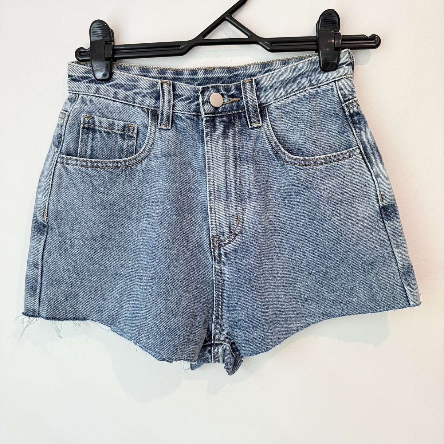 Ayuko Size S (66cm Waist) Light Blue High-Waisted Raw-Hem Denim Shorts