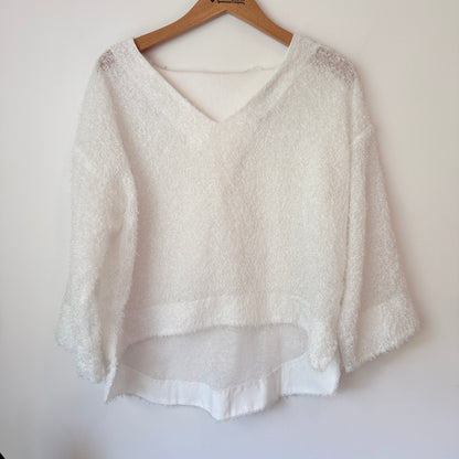 Olivia Size U/Arm 55cm White Fluffy V-Neck Knit Sweater
