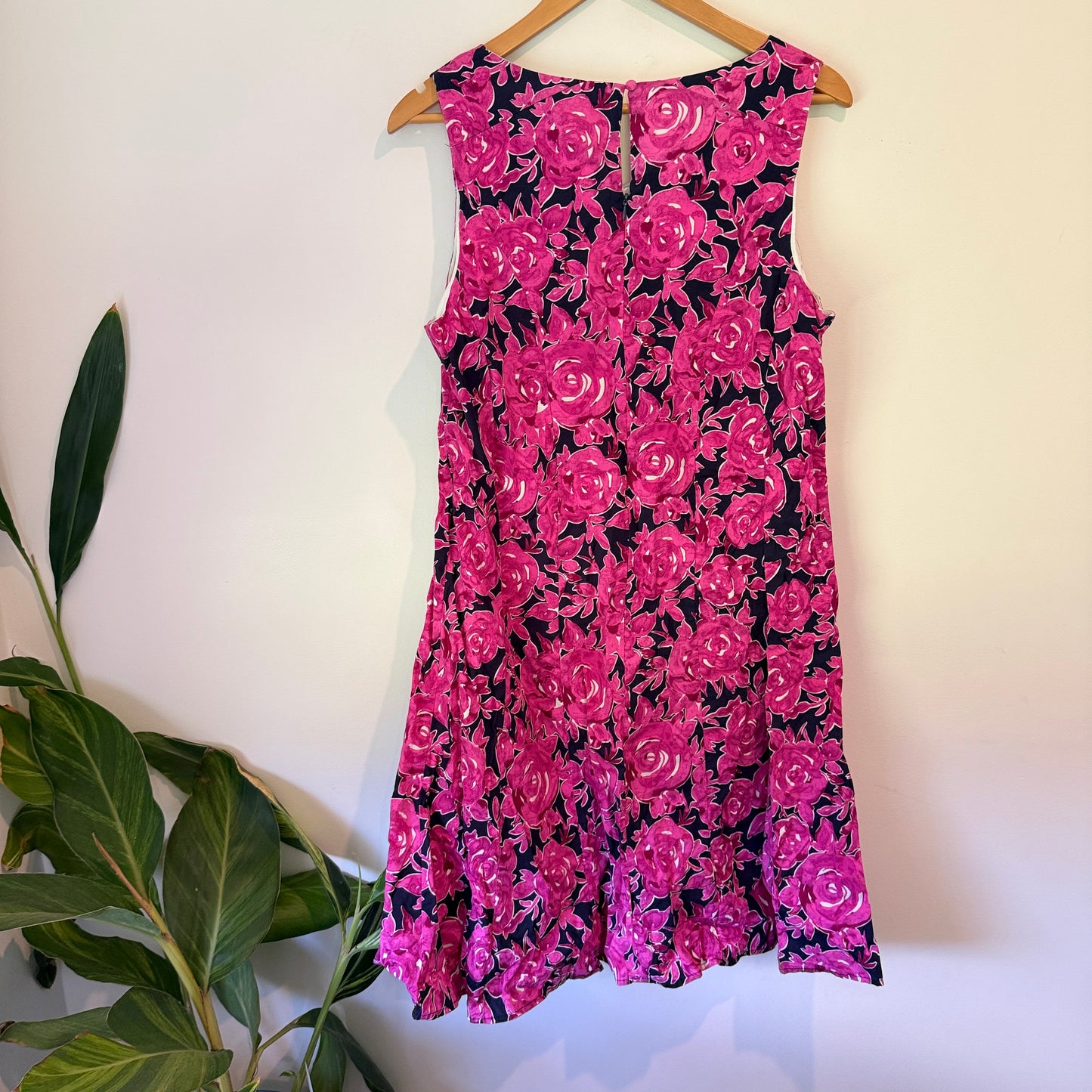 City Collection Size 14 Floral Sleeveless Dress