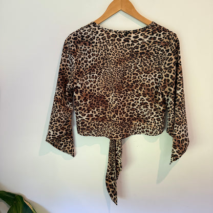 Mirrou Size M Leopard Print Crop Top