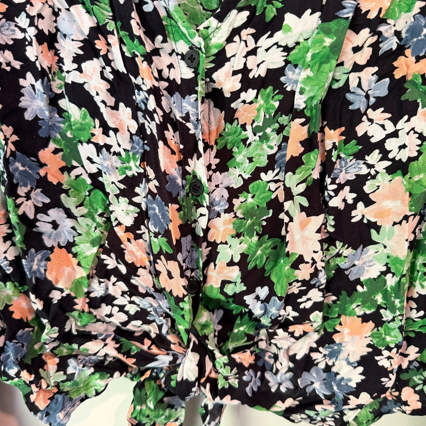 H & M Size XL Patterned Long-Sleeved Viscose Tie Front Top