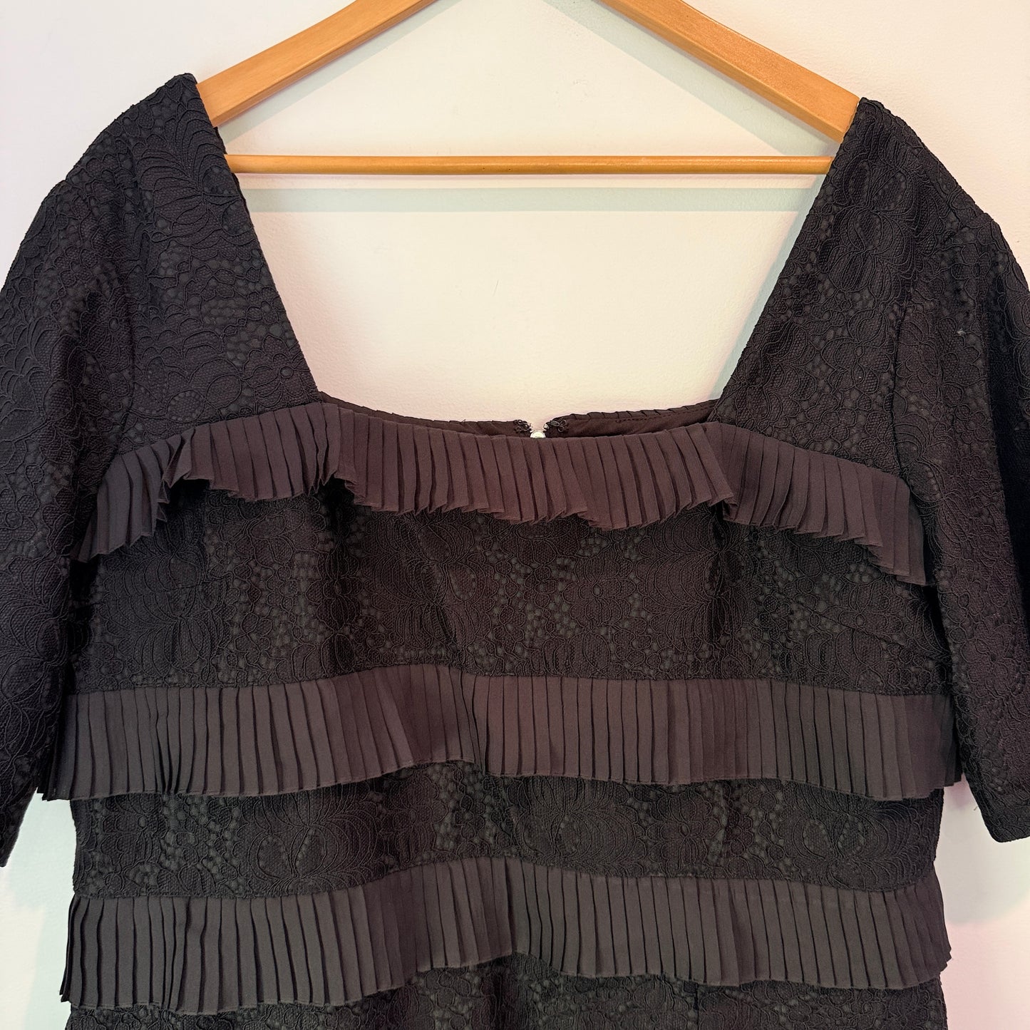 Atmos & Here U/Arm to U/Arm 61cm Short-Sleeved Tunic