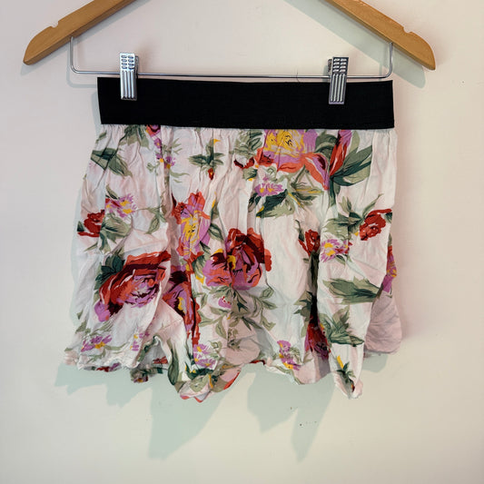 Skirting Around Size XS Short Floral Print Skirt