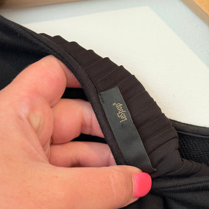 LeShop Size M Black Pleated Back Top