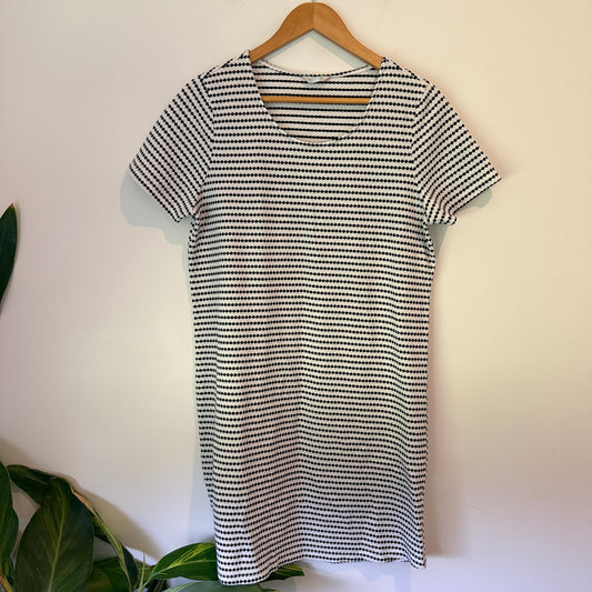 Spirit Size L Striped T-Shirt Dress