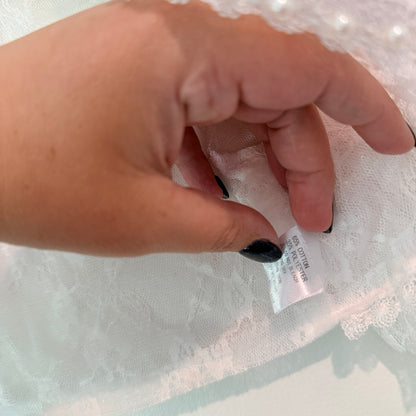 Mack Size 4 | U/Arm to U/Arm 31cm Lace Bolero Shrug