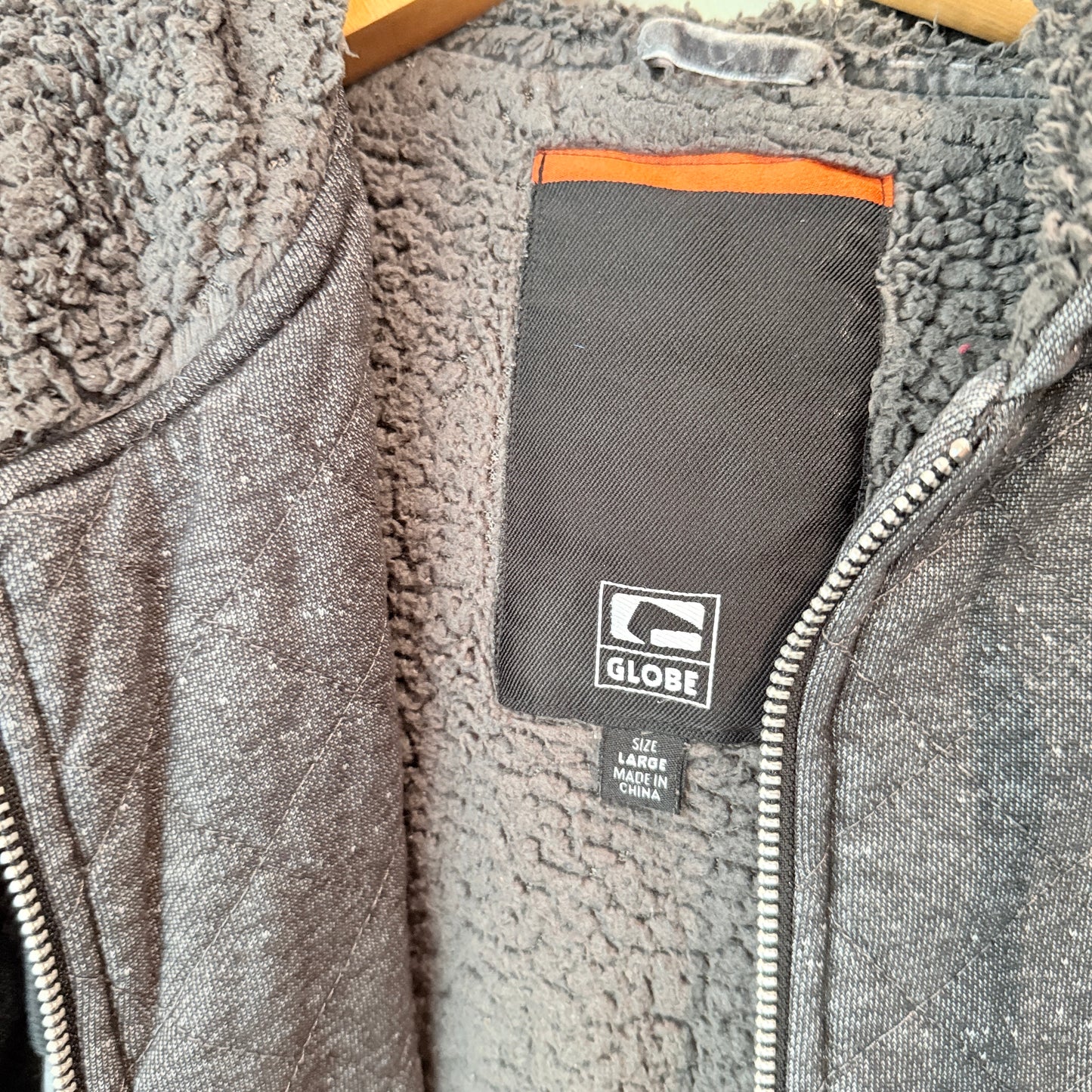 Globe Size Large Zip-Front Hoodie Jacket