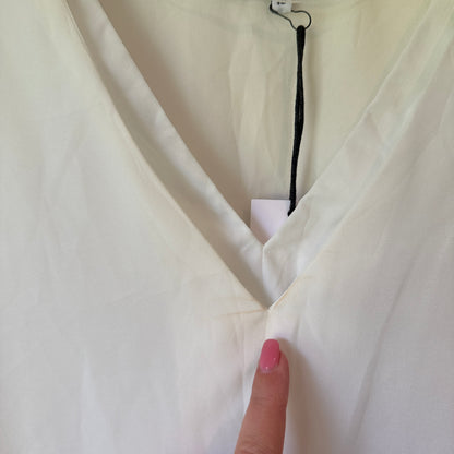 Shanton White 'Cloud' V-Neck Sleeveless Top with Zip Detail - Size 16