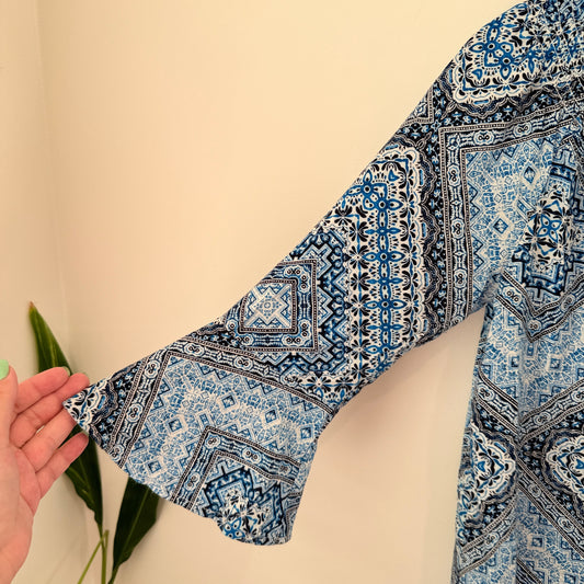 Brand Unknown Patterned Top | U/Arm to U/Arm 46cm