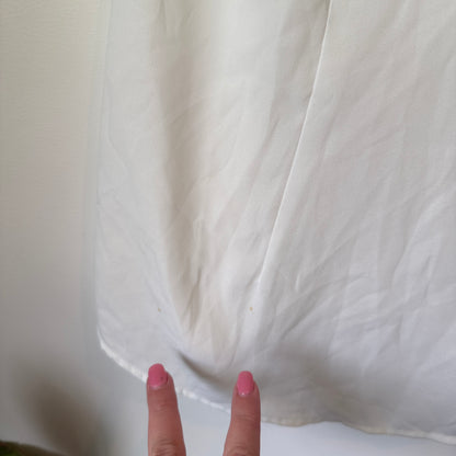 Shanton White 'Cloud' V-Neck Sleeveless Top with Zip Detail - Size 16