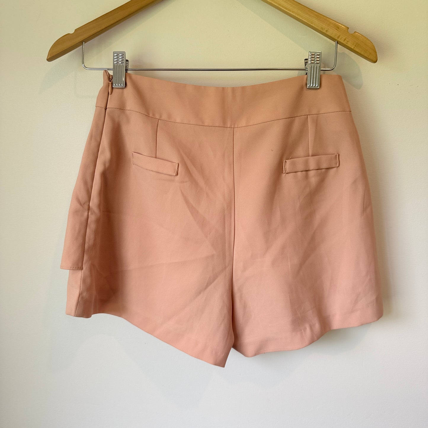 Elegance Pleated Shorts Salmon Pink - Size S