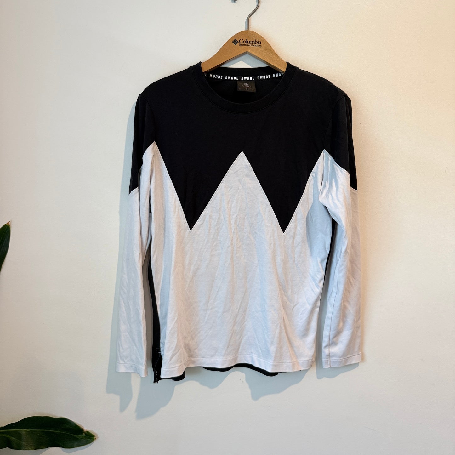 Wade Size M Long-Sleeve T-Shirt