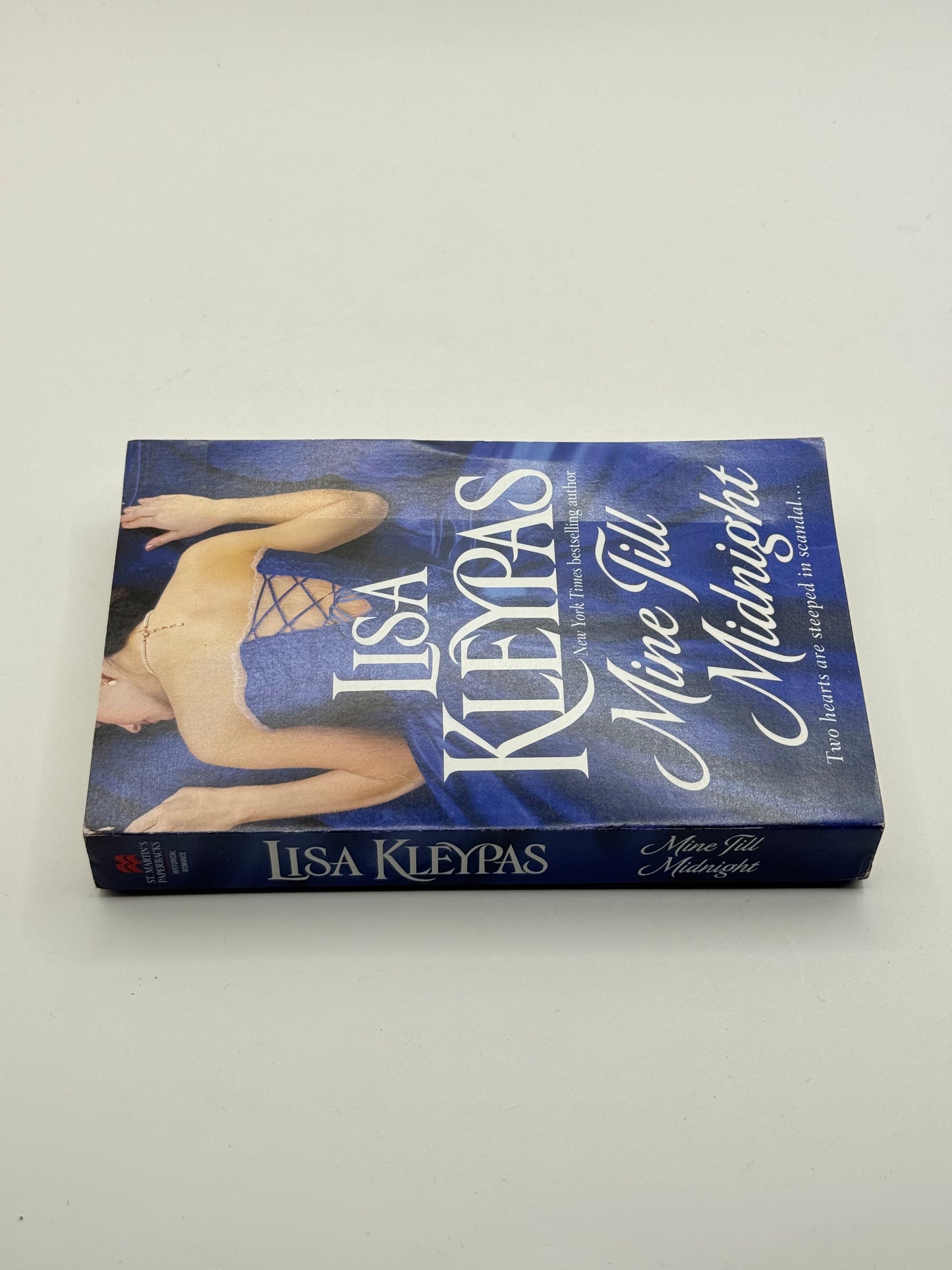Mine till midnight by lisa kleypas - print books printed media