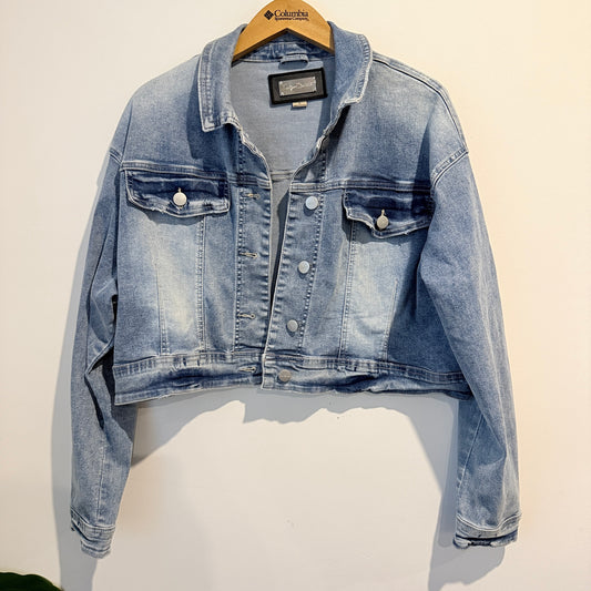 Indigo Saints Size XL Cropped Denim Trucker Jacket