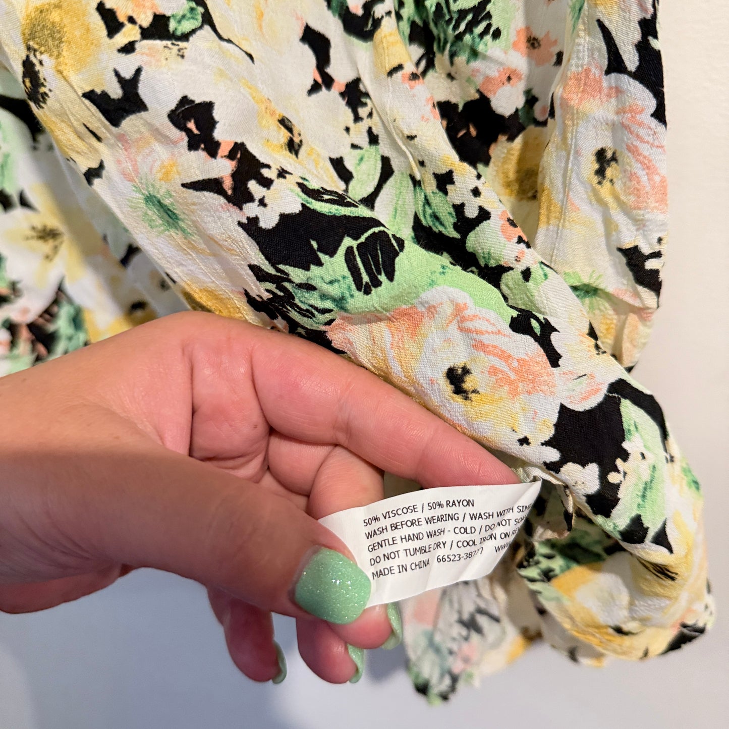 Pagani Size 10 Floral Blouse