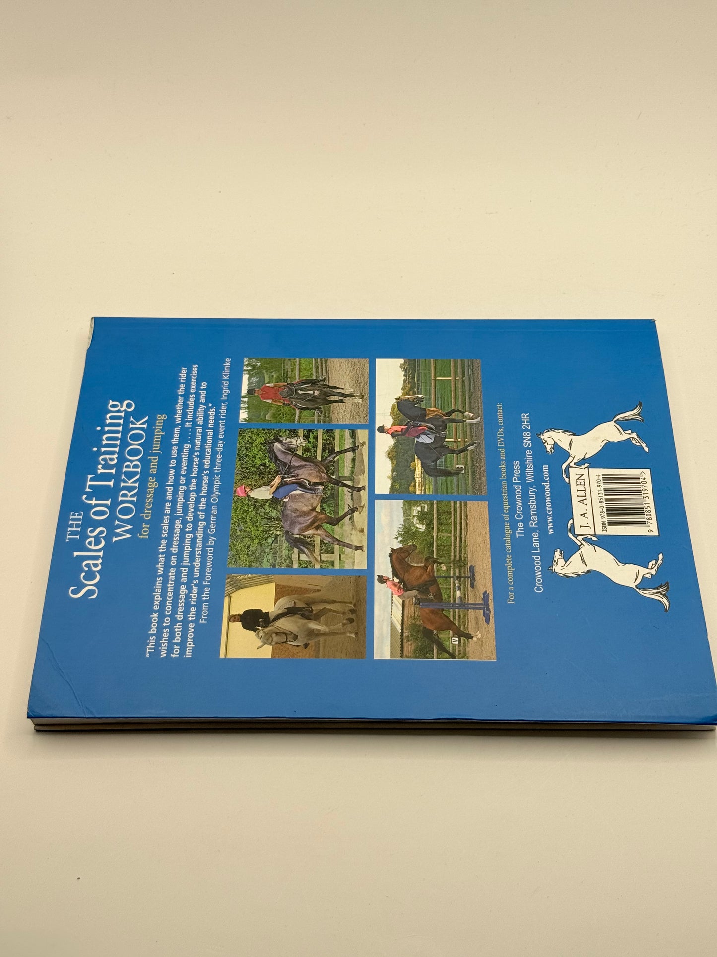 The scales of training workbook for dressage and jumping by claire lilley - print books printed media