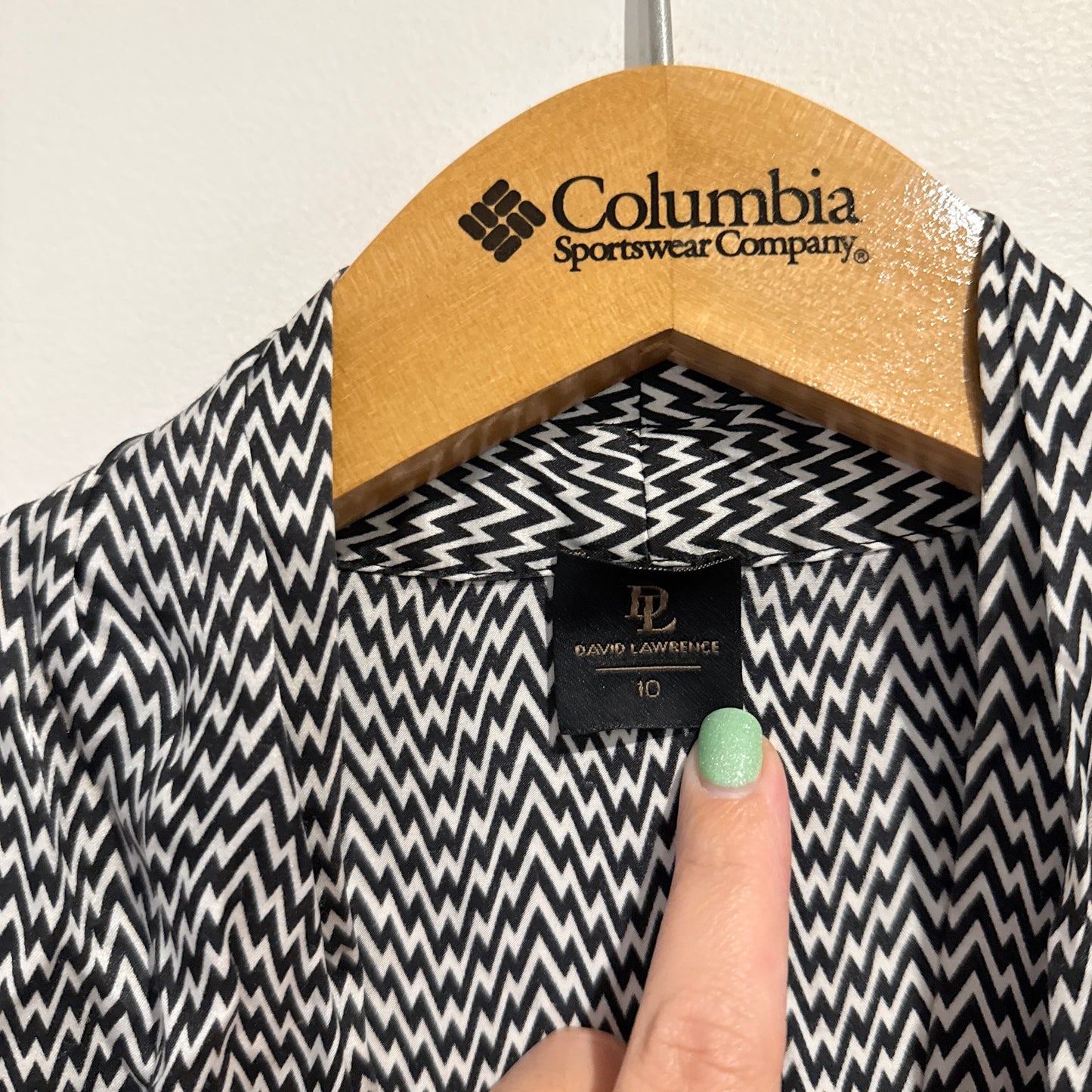 David Lawrence Size 10 V-Neck Silk Blend Long-Sleeve Blouse