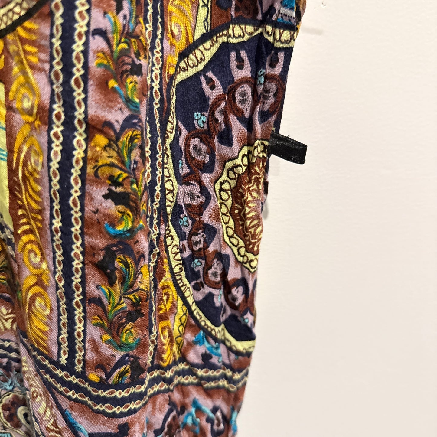 Patterned Kaftan | U/Arm to U/Arm 57cm (Needs Repair)