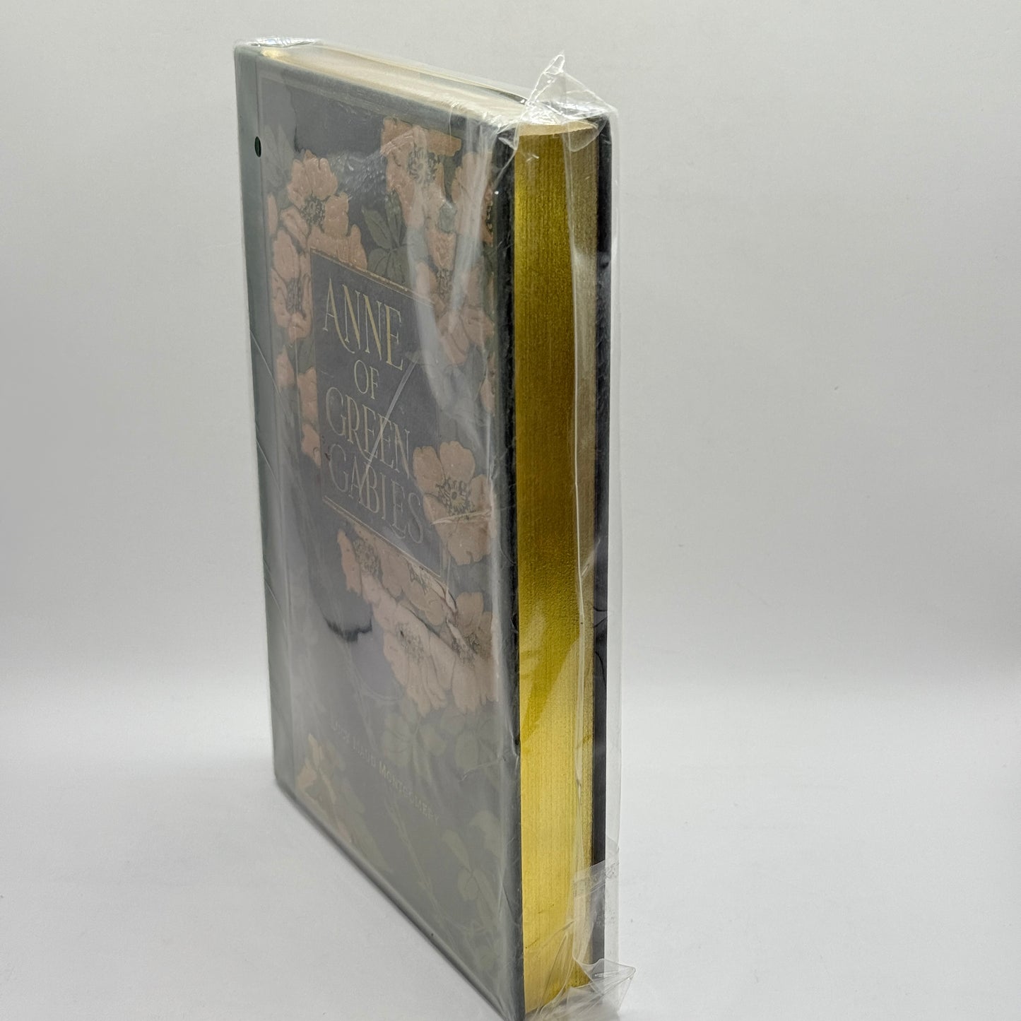 Anne of Green Gables by Lucy Maud Montgomery (Masterpiece Library Edition)