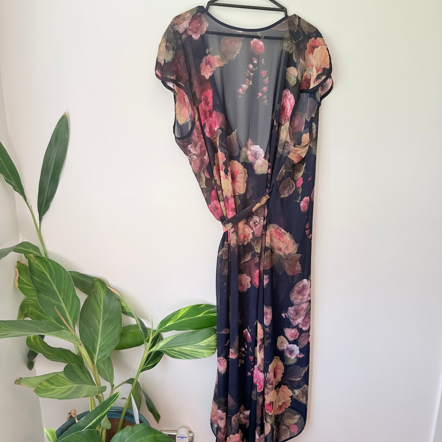 Made in NZ U/Arm to U/Arm 56cm Floral Print Sheer Wrap Dress