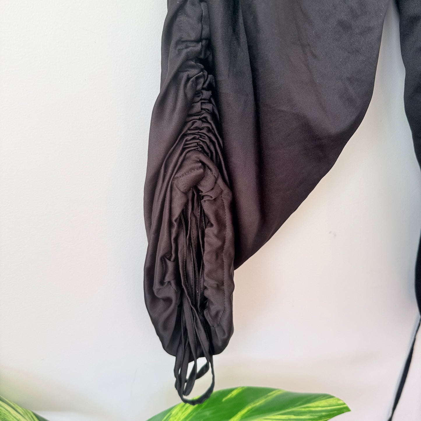 Charlotte Devereux Size 0 Ruched Jogger Pants