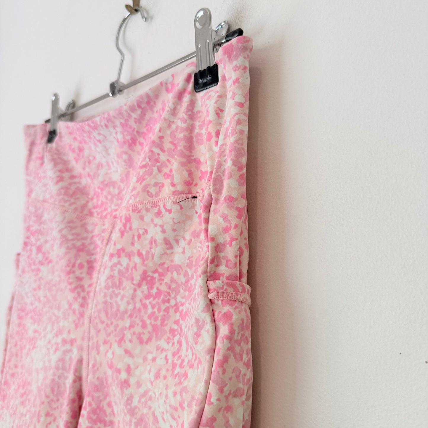 Cotton On Body Size L Floral Print Shorts