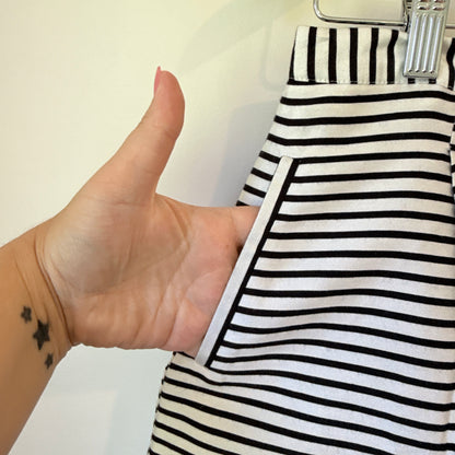 Forever 21 Striped Pleated Mini Skirt Black & White - Size L