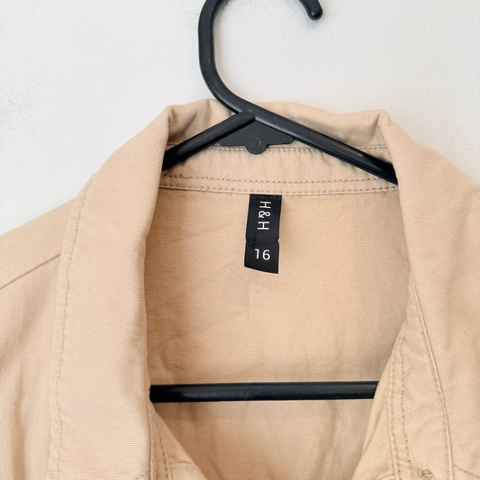 H & H Size 16 Cream-Colored Shacket