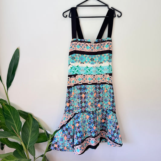 Country Road Size 14 Sleeveless Patterned Dress