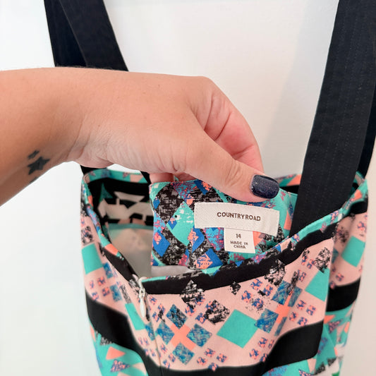 Country Road Size 14 Sleeveless Patterned Dress