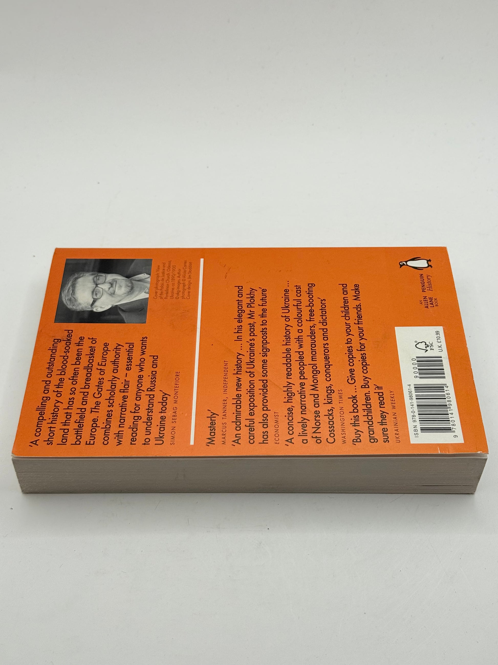 The gates of europe: a history of ukraine by serhii plokhy - print books printed media