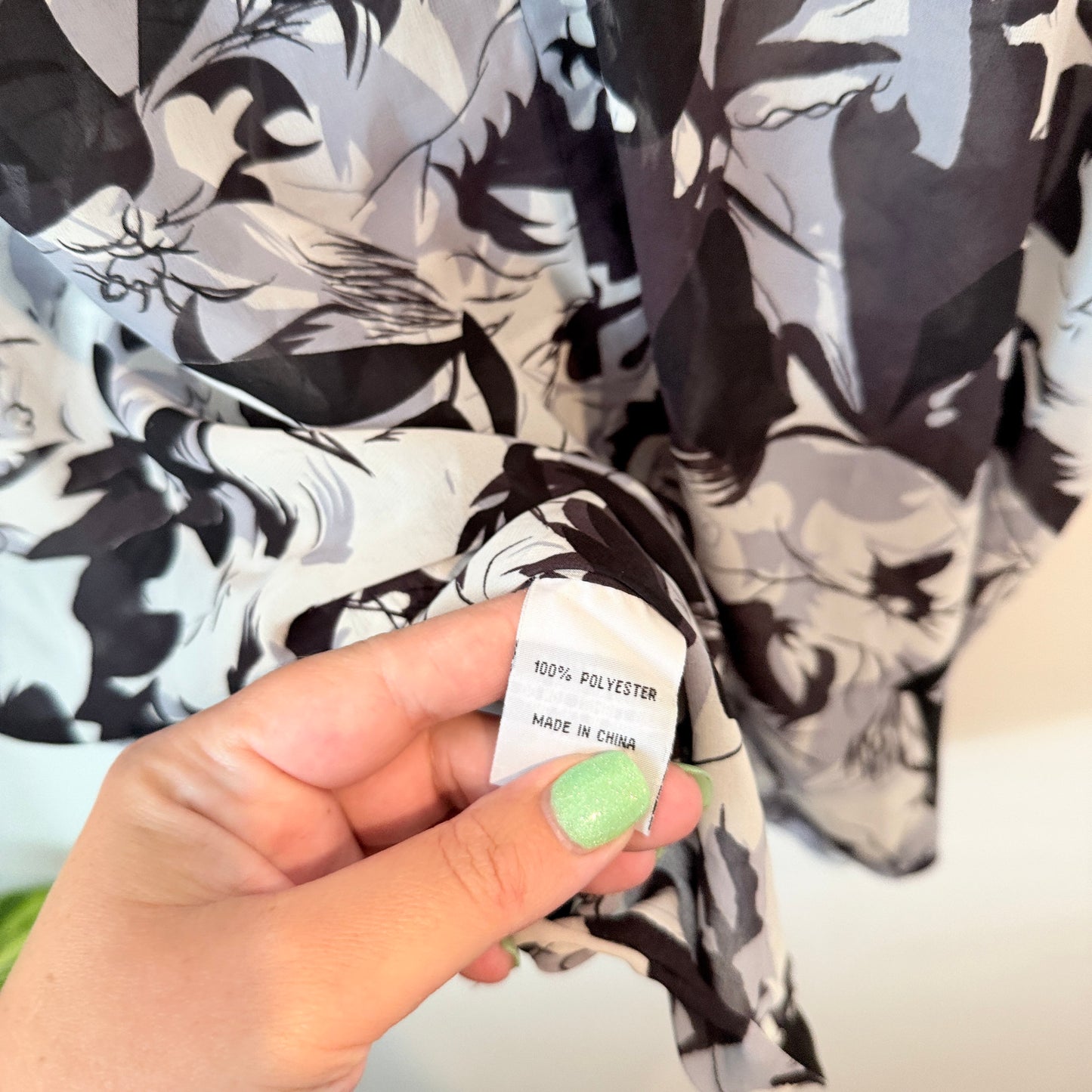 Amie Size 16 Sleeveless Floral Print Blouse