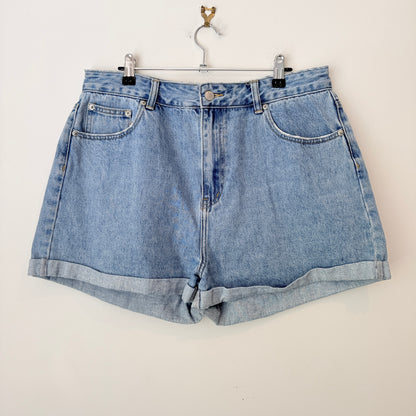 Glassons Size 16 Cuffed Denim Shorts