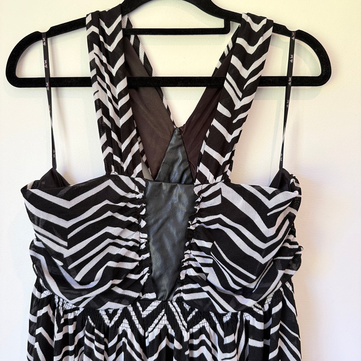 ChicaBooti Black & White Chevron Halter Dress - Size L