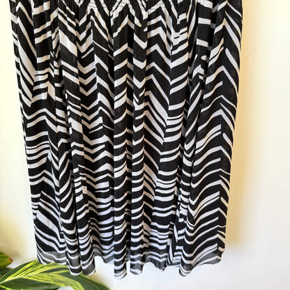 ChicaBooti Black & White Chevron Halter Dress - Size L