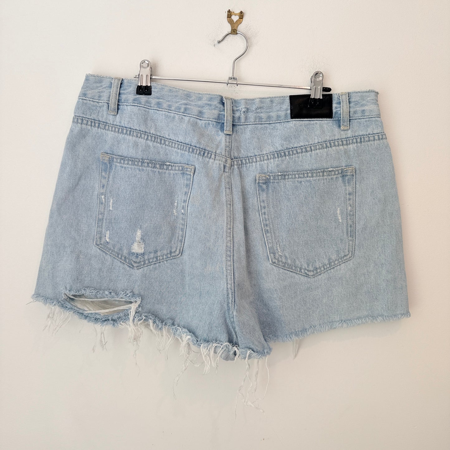 Glassons Size 16 Distressed Light Wash Denim Shorts