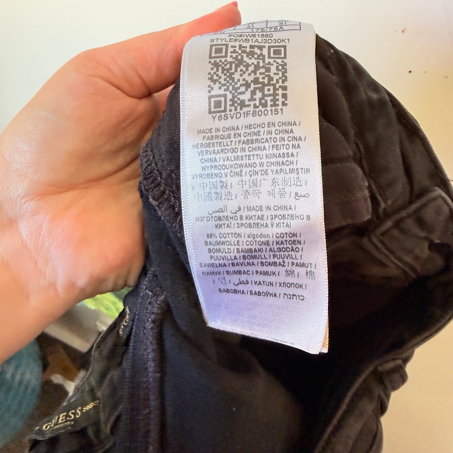 Guess Size 31 Black Distressed Skinny Jeans