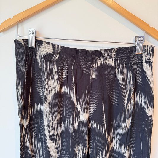 Witchery Size 8 Black and White Printed Viscose Pants