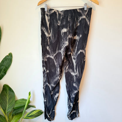 Witchery Size 8 Black and White Printed Viscose Pants