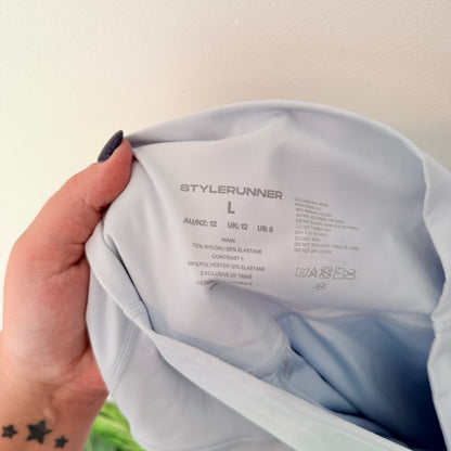 Stylerunner Size 12 | L Athletic Shorts