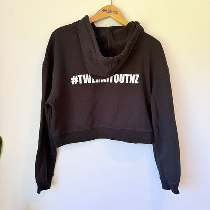 #TWERKITOUTNZ Size 6 Cropped Hoodie