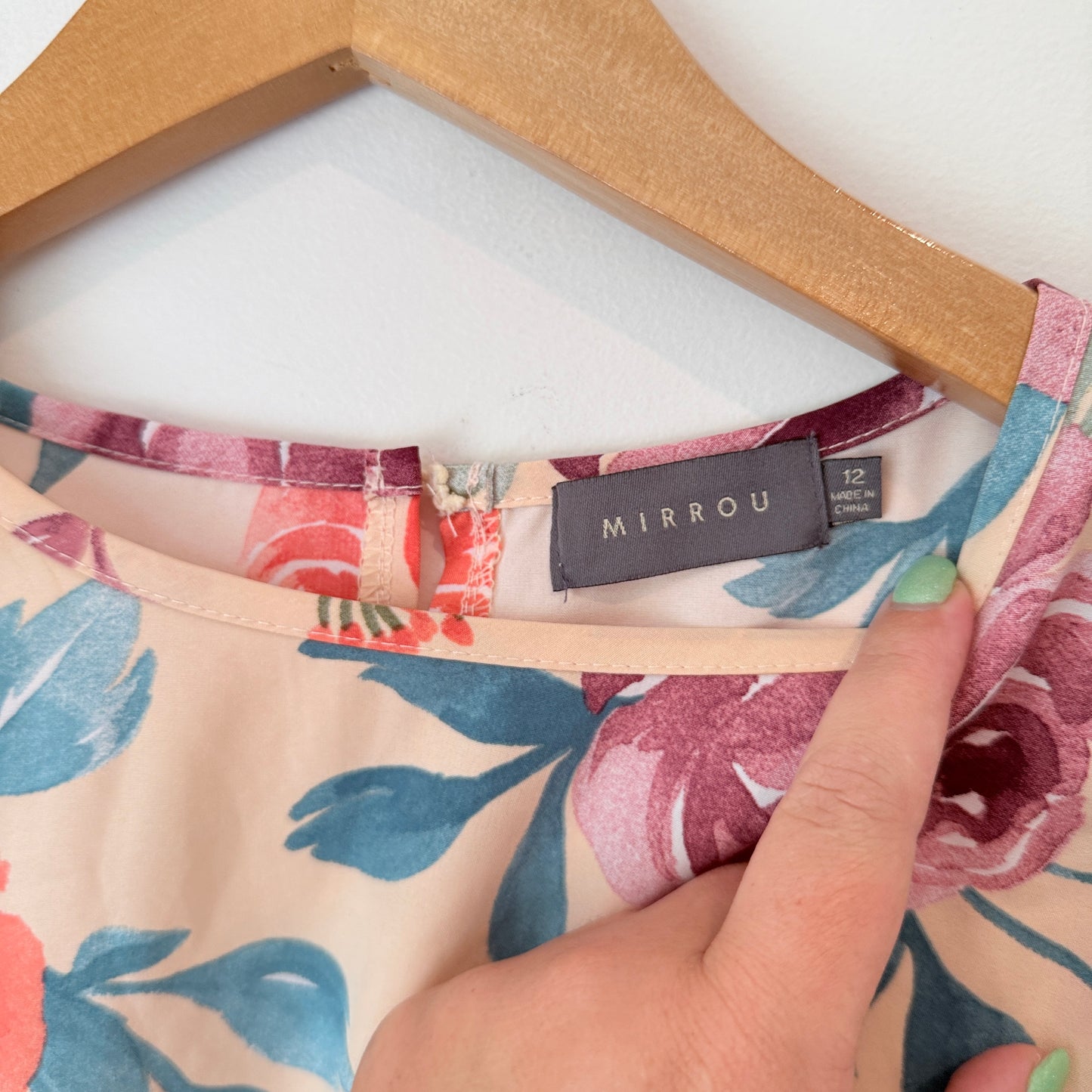 Mirrou Size 12 Floral Blouse with Puff Sleeves