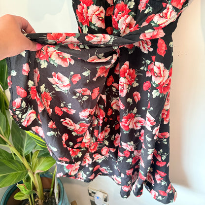 Mirrou Size 10 Black Floral Imitation Wrap Dress