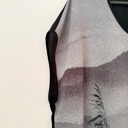 Whistle Size 10 Print Sleeveless Tunic Top