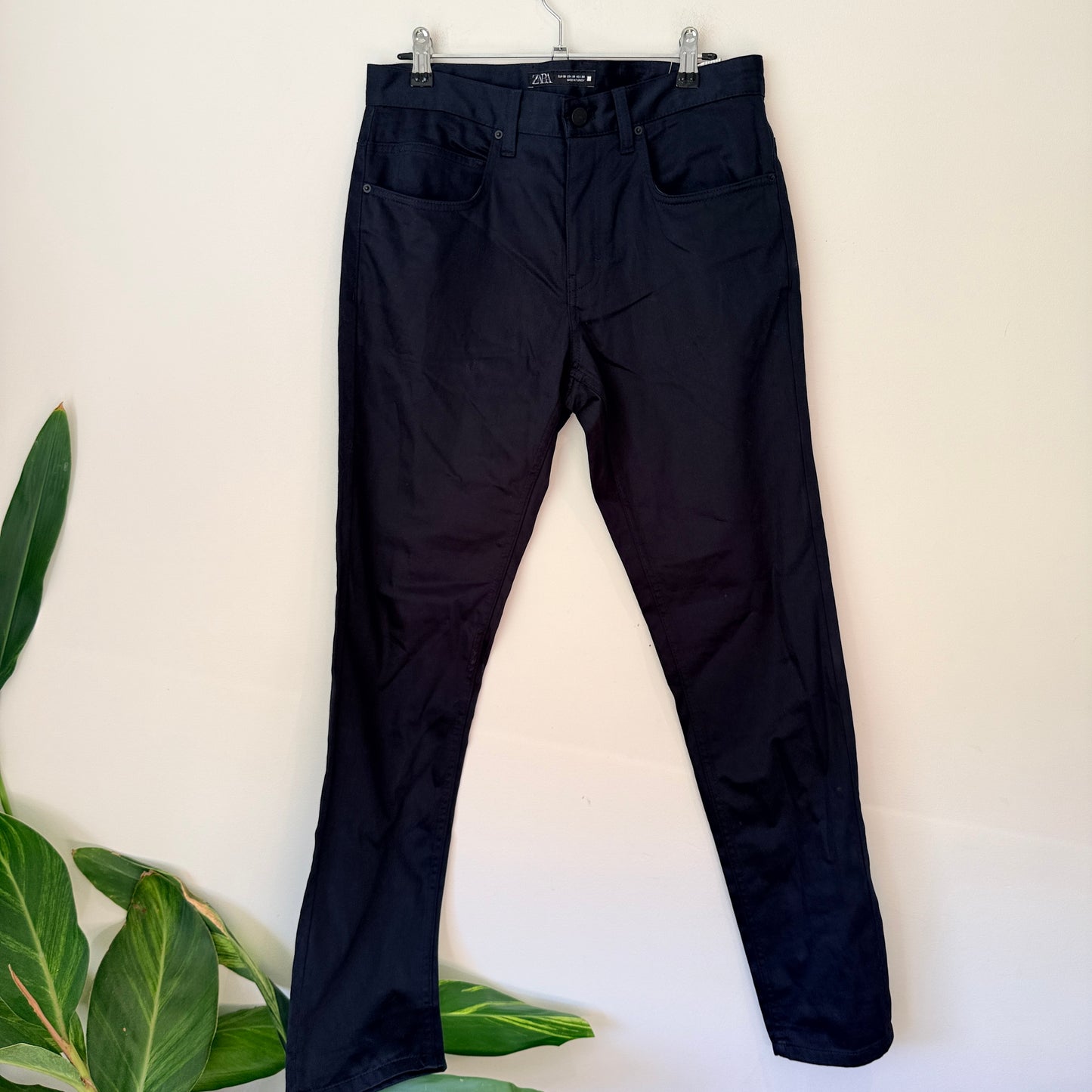 Zara Size 38 EUR / 30 US Black Skinny Fit Pants