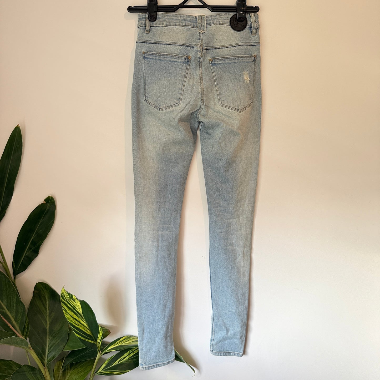 RES Size 26 Light Wash Distressed Slim Fit Denim Jeans