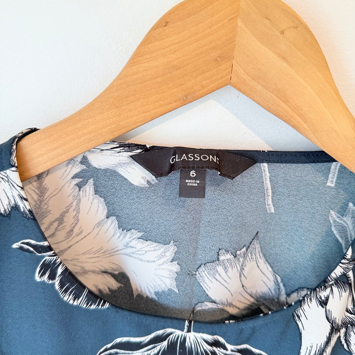 Glassons Size 6 Cut Out Back Midi Dress